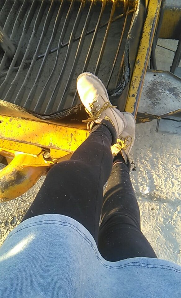 Messenger_creation_184849749060852.jpeg - truckinggirl