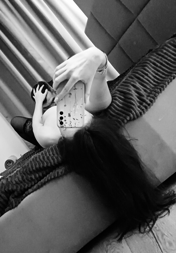 201933.jpg - MilfetkaHighHeels