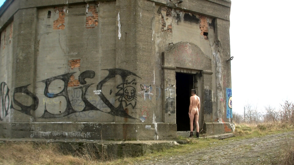 KATOWICE - wieża cisnien (1).avi_snapshot_00.40.897.jpg - Krzysztof_cfnm