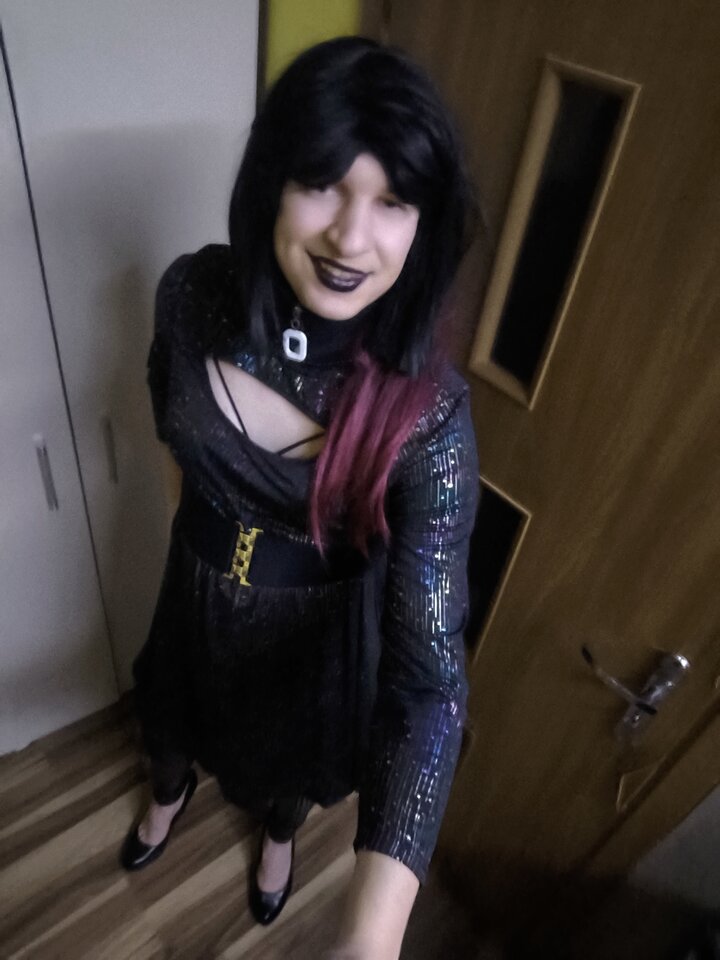 1000003362.jpg - Adriennecross