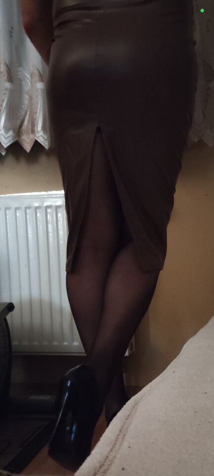 1000043369.jpg - Heelsaresexy