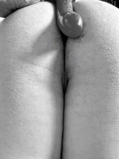 B&W