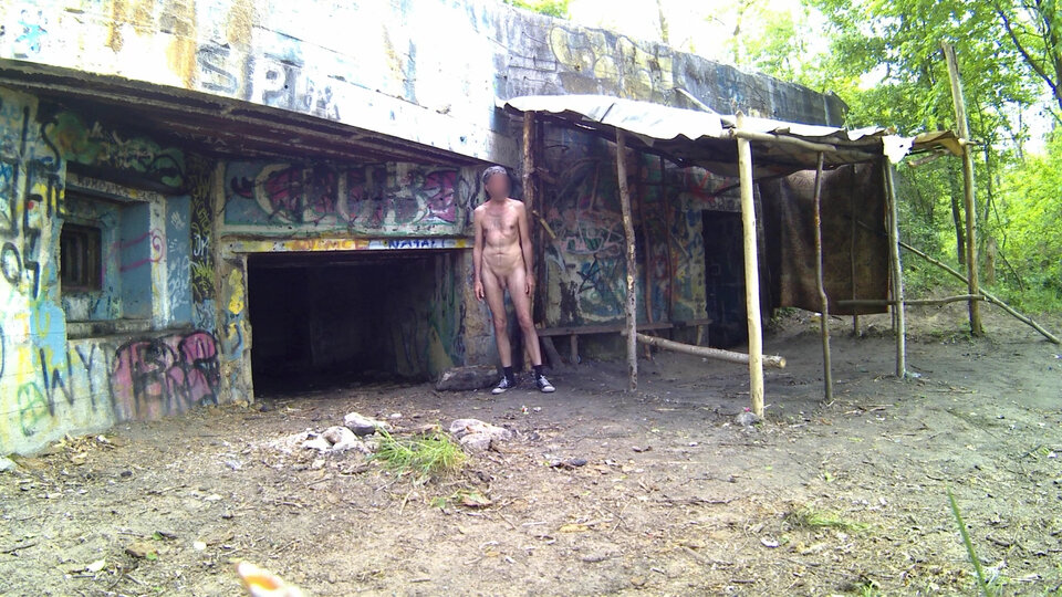 - bunkier 20250508_1405.mp4_snapshot_00.45.918.jpg - Krzysztof_cfnm
