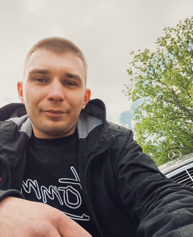 Mlodyciekawy28