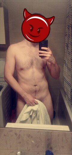 😈