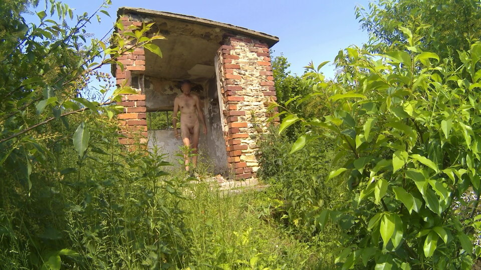 SIEMONIA - ruiny w lesie 20250605.mp4_snapshot_00.29.405.jpg - Krzysztof_cfnm