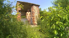 SIEMONIA - ruiny w lesie 20250605.mp4_snapshot_00.30.790.jpg