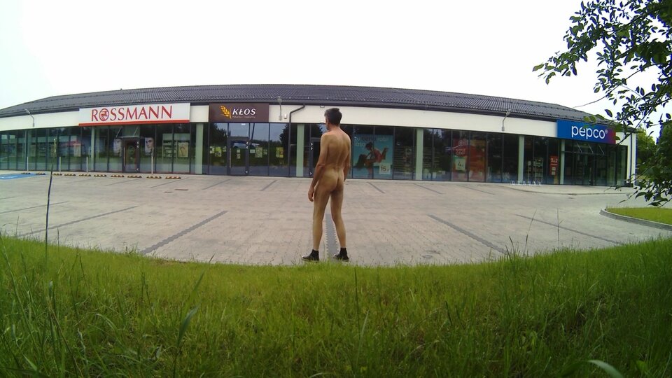 - Rossmann 20250608_1356.mp4_snapshot_00.21.849.jpg - Krzysztof_cfnm