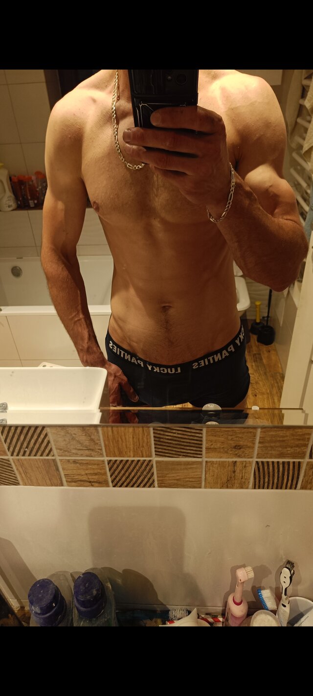 Tomasz199008