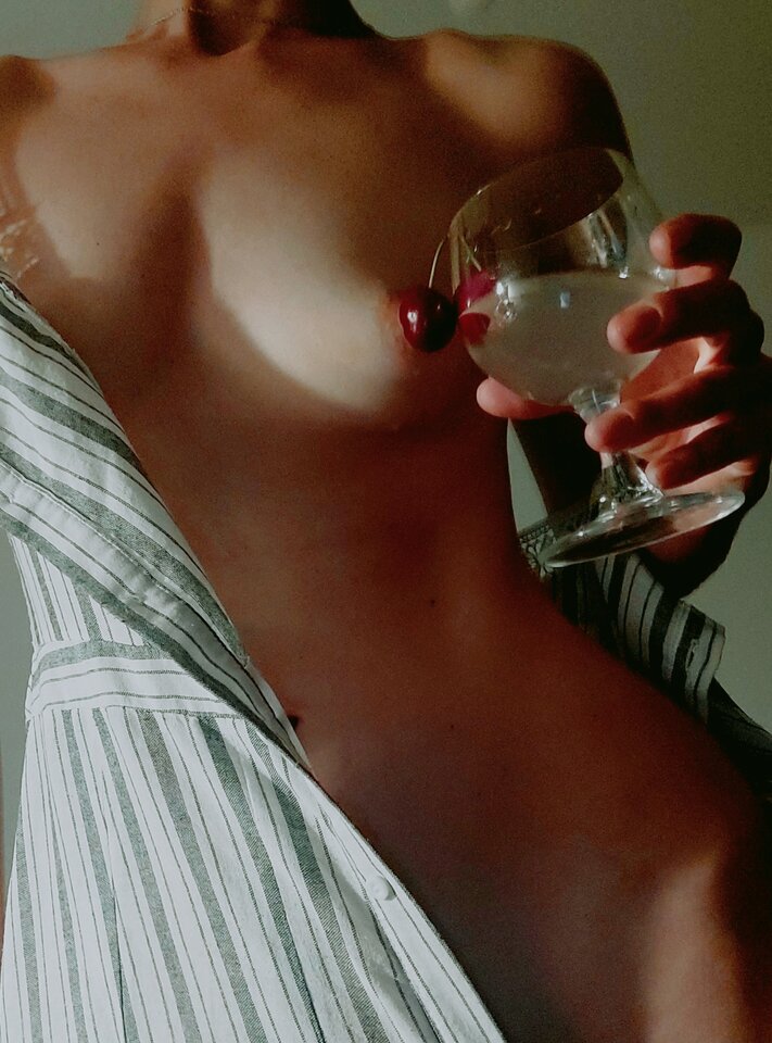 Cherry cherry Lady ...🍒 - Nerea