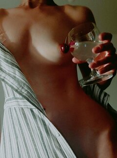 Cherry cherry Lady ...🍒