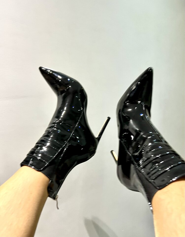 👠👡👢 kocham szpilki 😍 - onpiotr