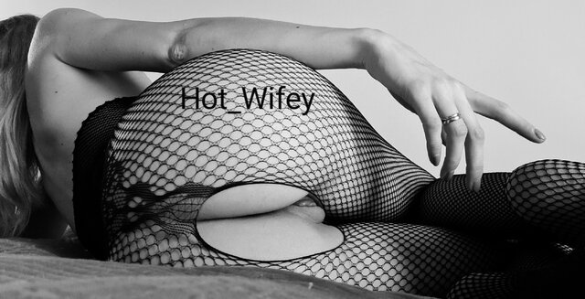 Hot_Wifey
