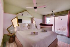 SWINGERSTOURS PARTIES IBIZA