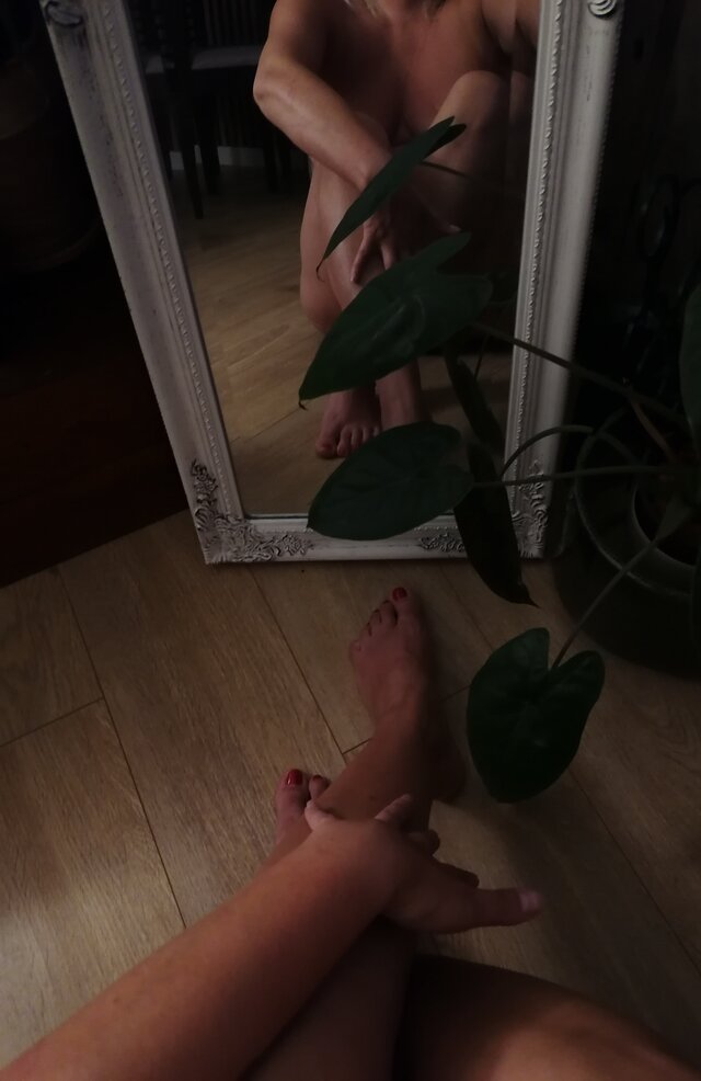Pani_sexy_stopy