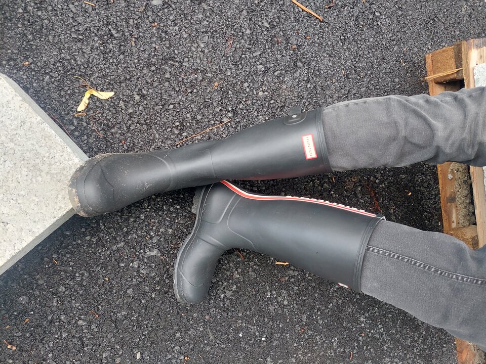 20250801_195236.jpg - Rubber_gloves