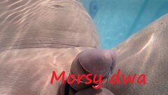 Pod wodą.