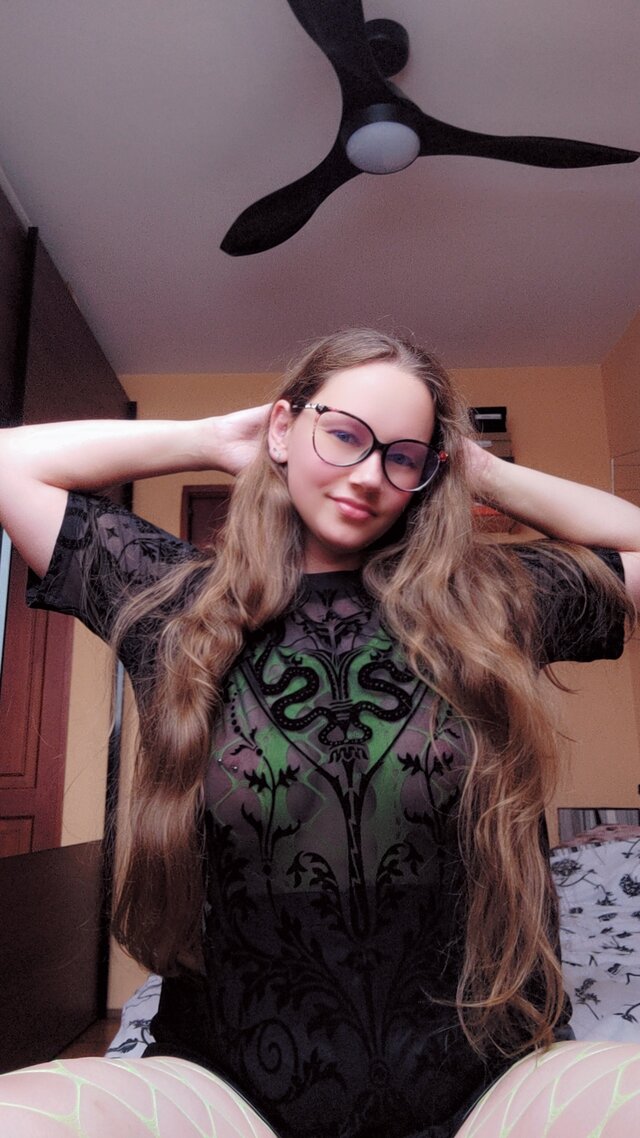 MarlenaHot