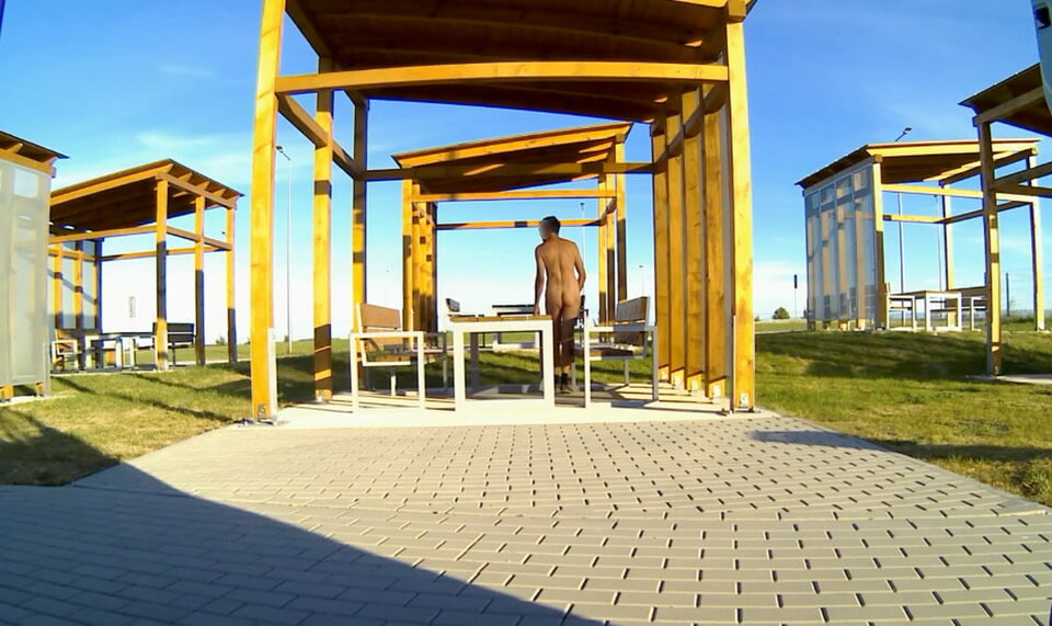 Parking przy S7 20250818_.mp4_snapshot_01.25_[2025.08.18_16.23.5 - Krzysztof_cfnm