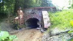 REPTY - mostek w parku 20250818.mp4_snapshot_00.35_[2025.08.18_1