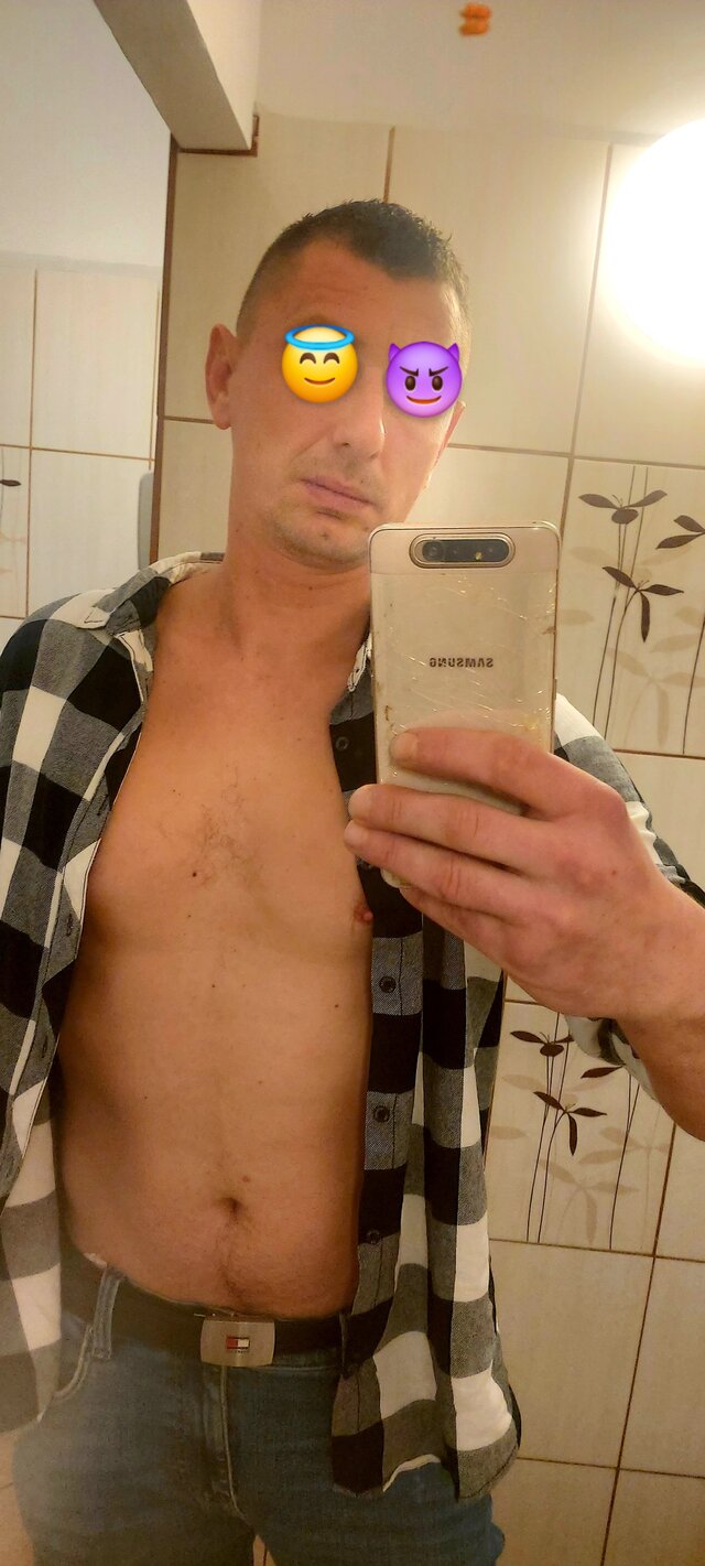 Adrian08031989