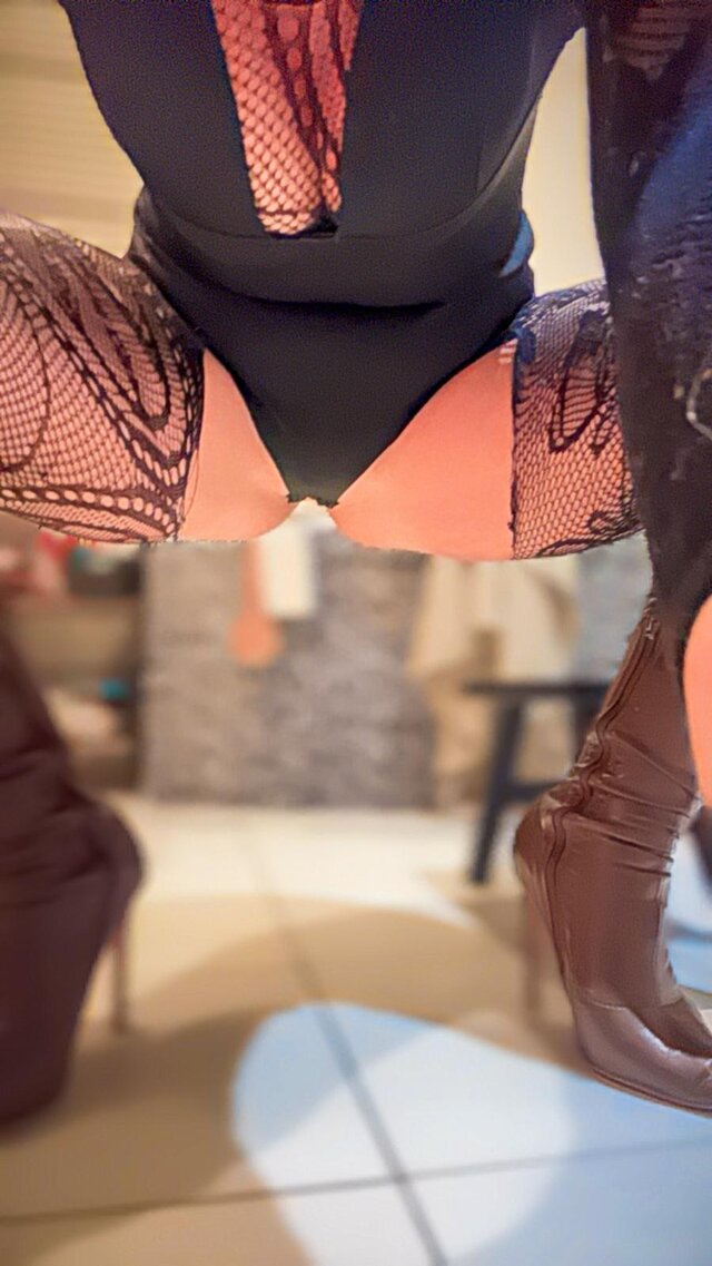 Pleasebangmywife100