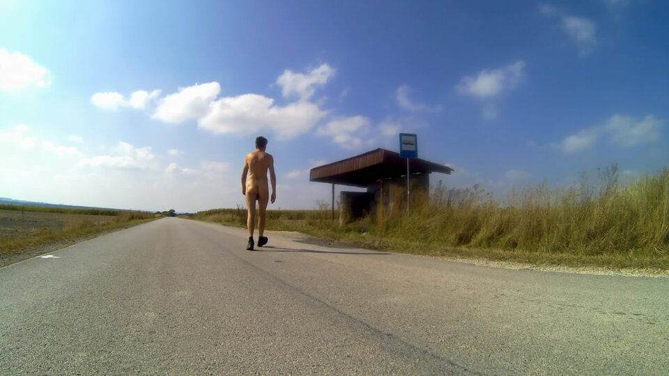 Przystanek przy wiejskiej drodze 20250901_1434.mp4_snapshot_02.1 - Krzysztof_cfnm