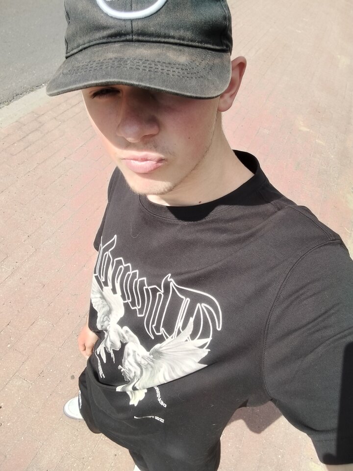 1000010588.jpg - IHotTeenager
