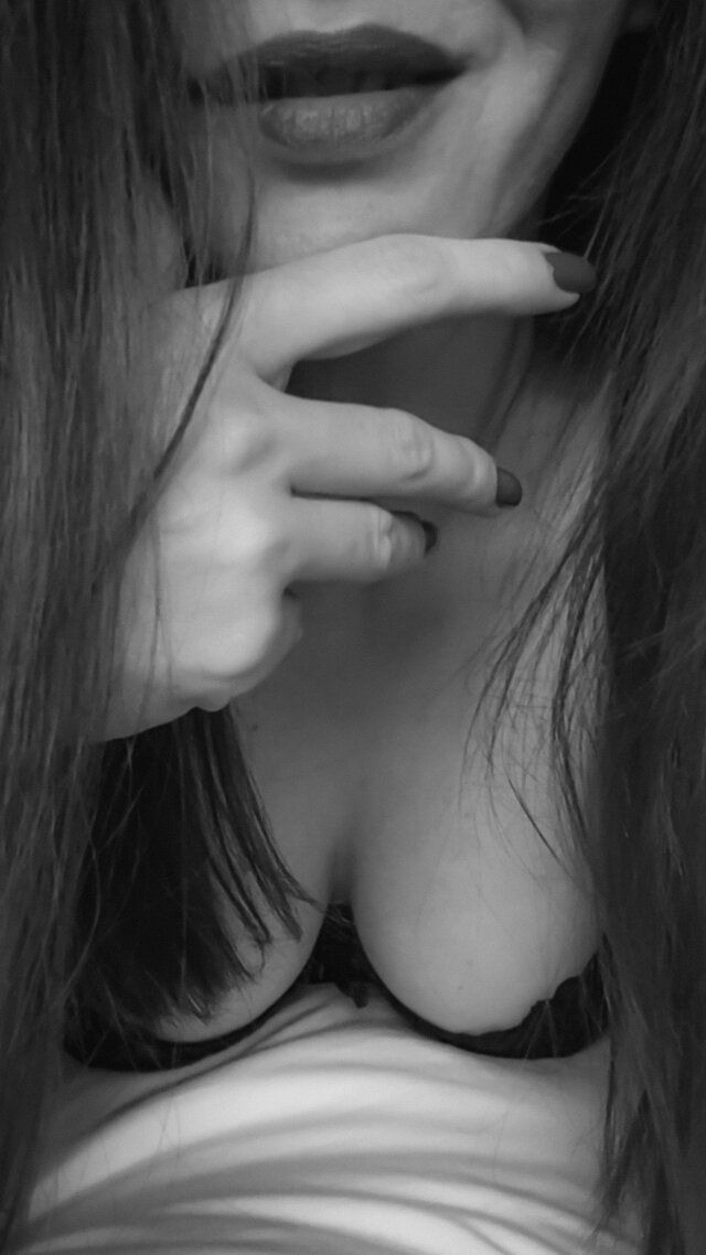 heelsandstockings