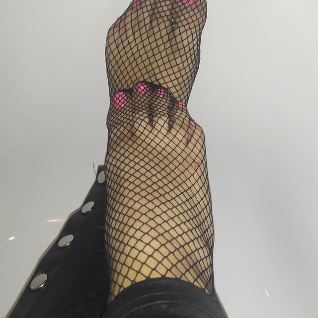 SissyWhore80