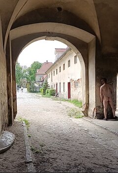 zwiedzanie.jpg