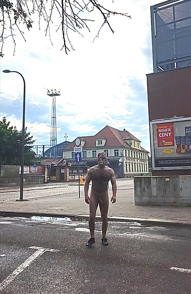 chodnik_3.jpg - PublicPlaces