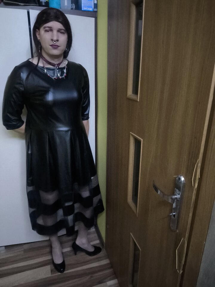 1000016057.jpg - Adriennecross
