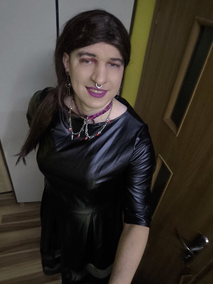 1000016061.jpg - Adriennecross