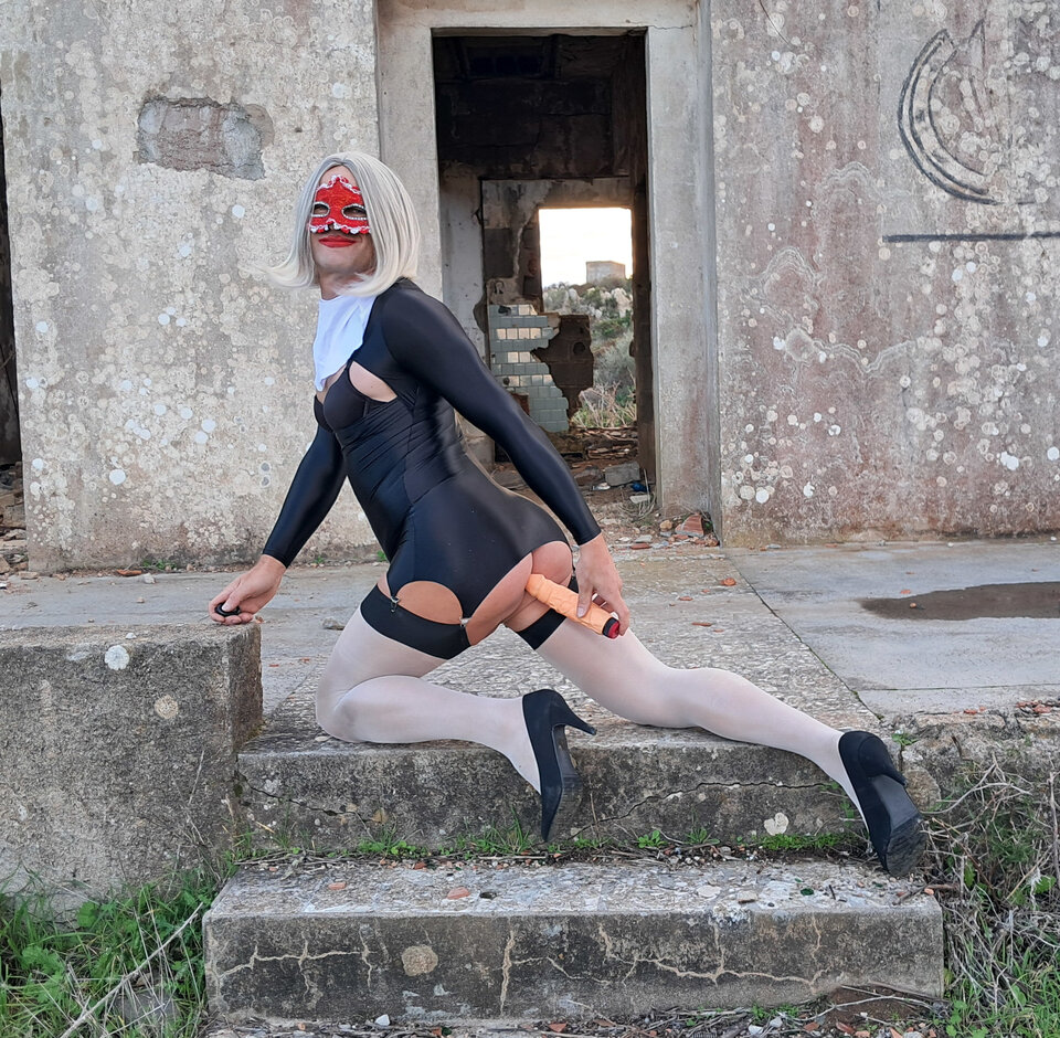 20251108_162100.jpg - Laure