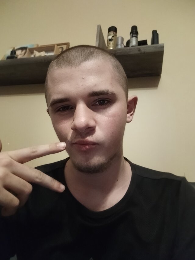 IHotTeenager