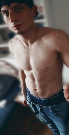 Peachy_20251218_114019010.jpg