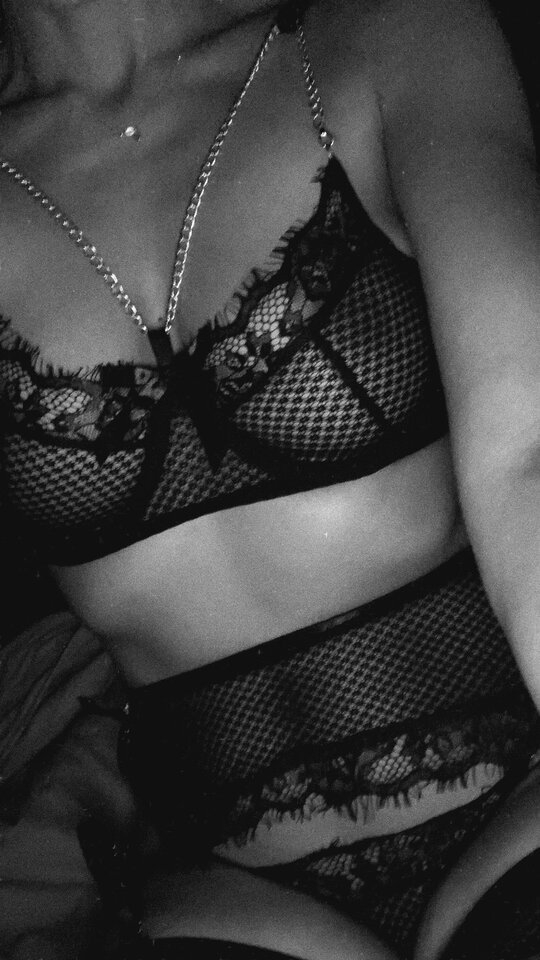 5776B1DB-C904-4E98-99C3-C460D89032A3.jpeg - SensualExplorers