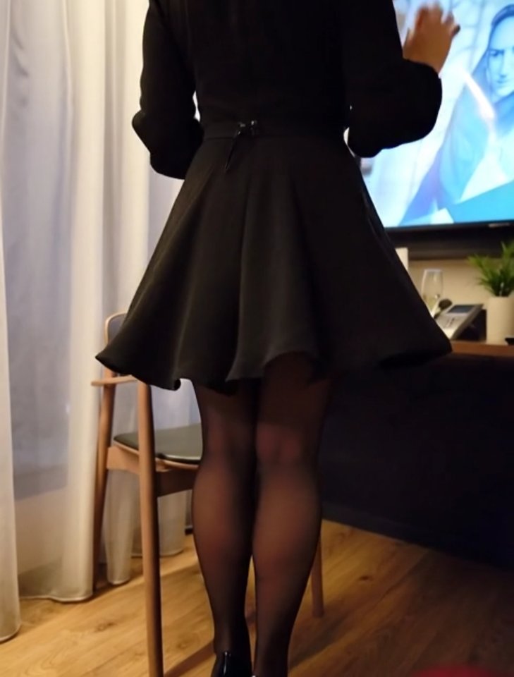 1000006513.jpg - HighHeelsPanty