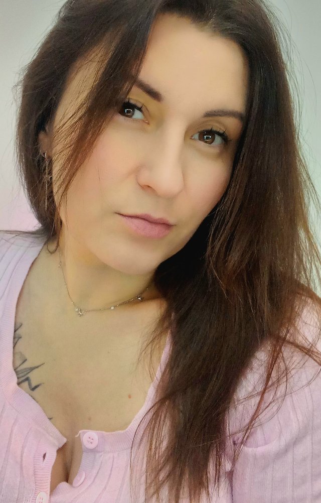 VERONIKA_