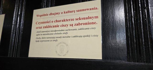 widmo75