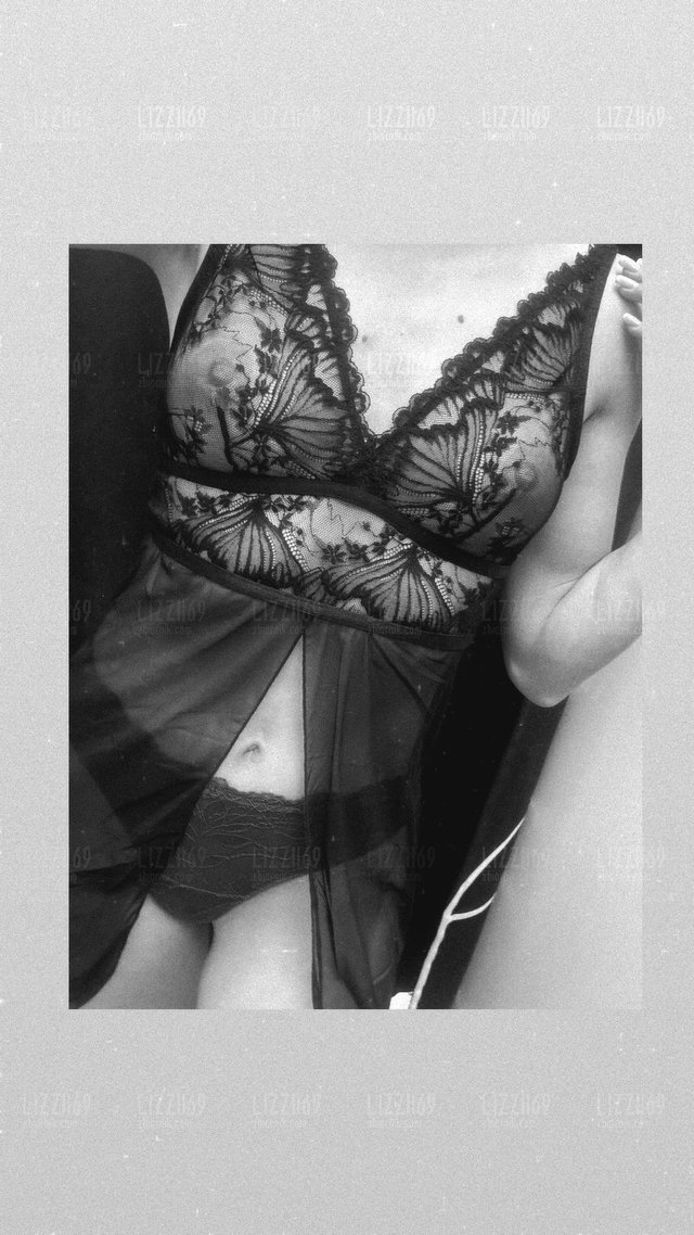 Lizzii69