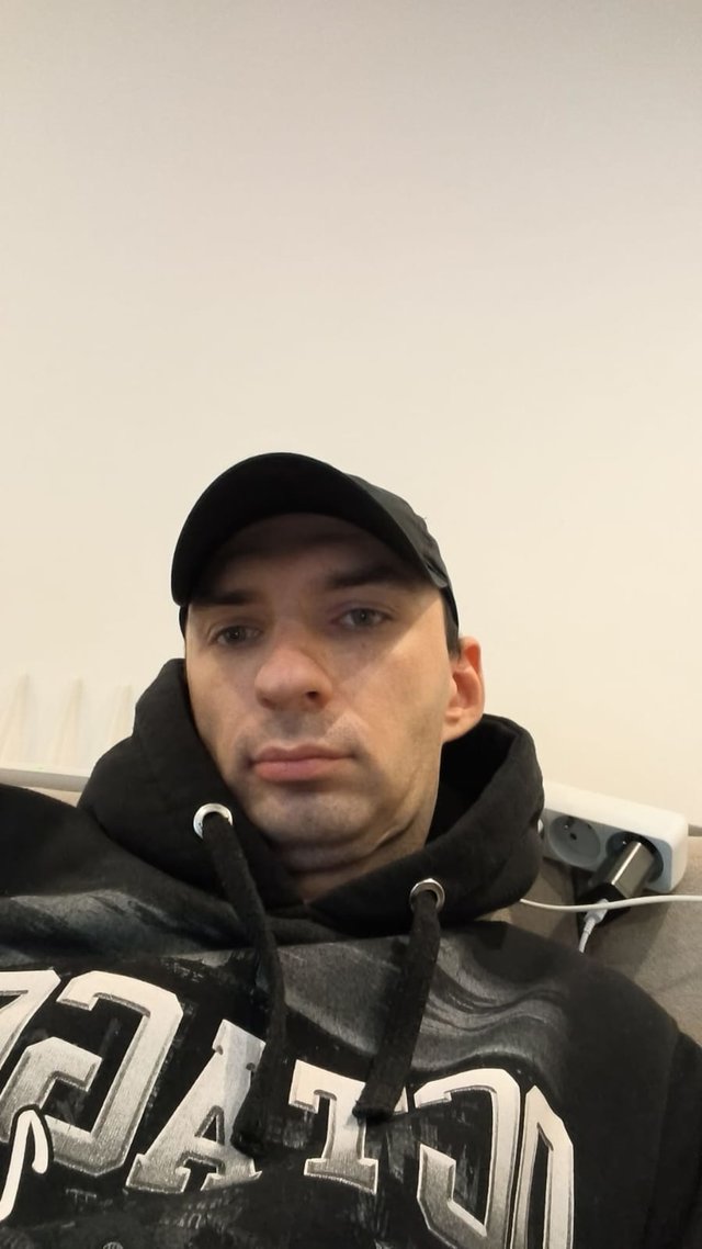 gln