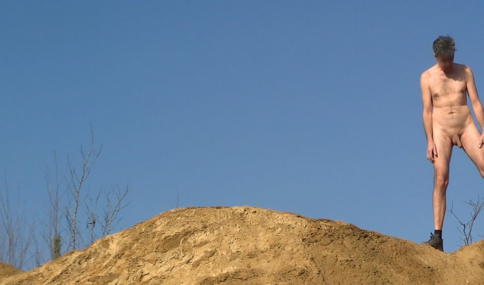 MOV001.mp4_snapshot_02.13_[2026.03.04_18.13.27].jpg - Krzysztof_cfnm