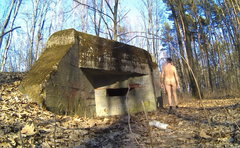 OSSY - bunkier w lesie 20260307_1455.mp4_snapshot_00.53_[2026.03