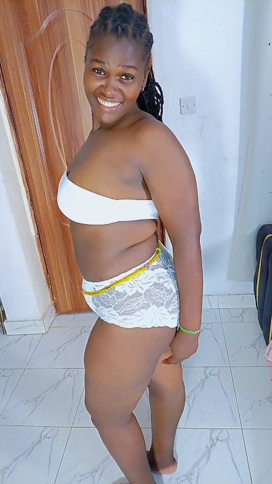 324680.jpg - Kayla001