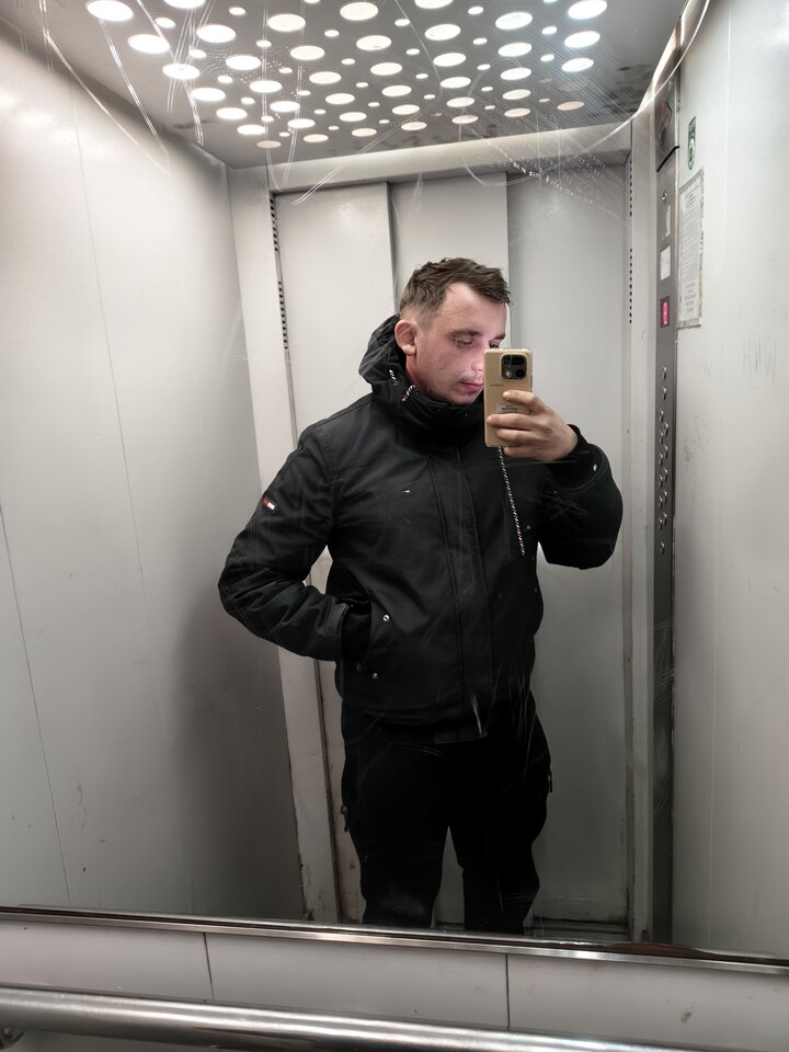 #selfie .jpg - DevonKrk