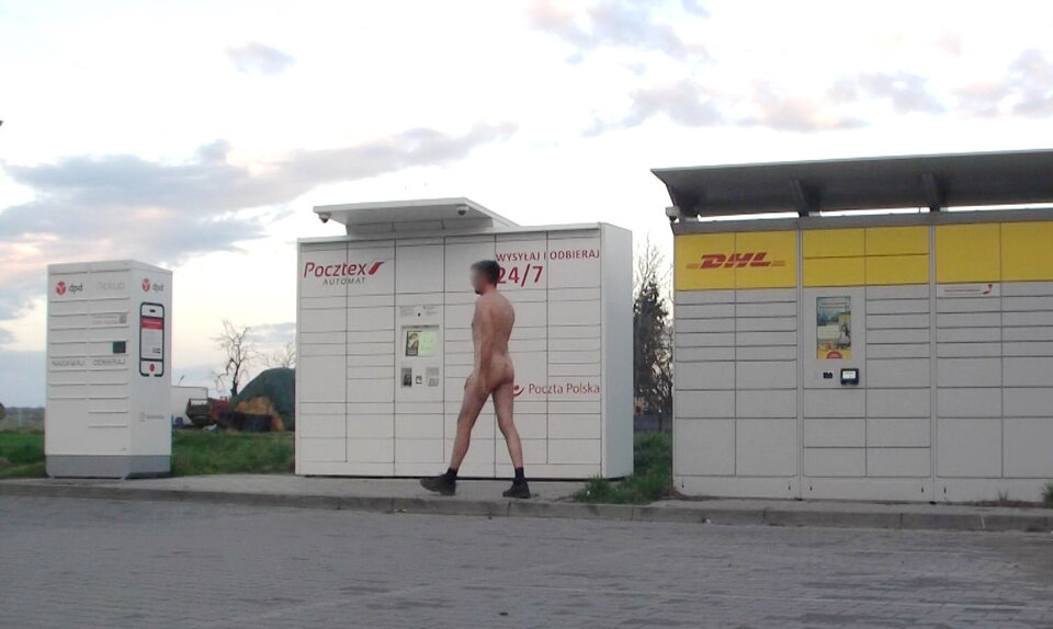 ŻARNOWIEC - paczkomat - 20260406.avi_snapshot_01.02_[2026.04.06 - Krzysztof_cfnm