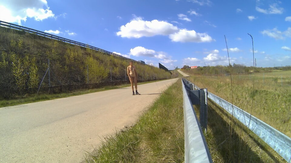 DOBIESZOWICE - za autostradą 20260424_1023.mp4_snapshot_00.36_[ - Krzysztof_cfnm