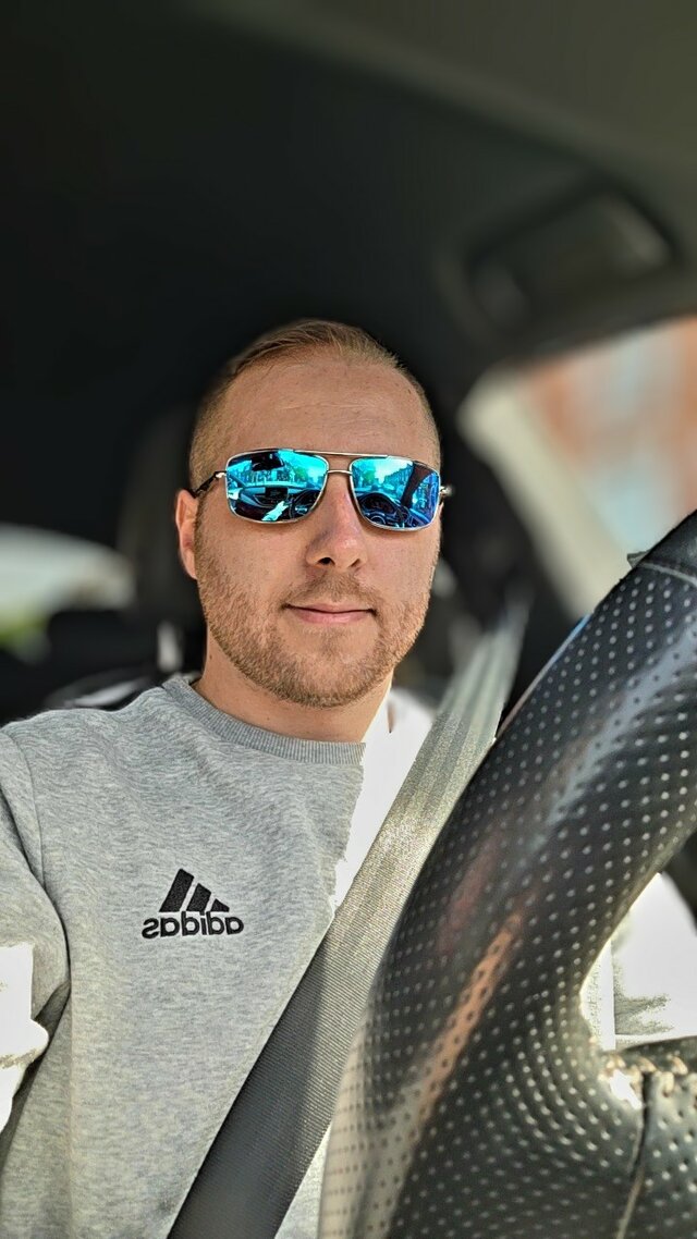 Nik1994